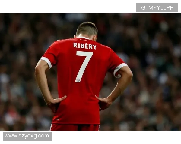 足球明星背影壁纸展现运动魅力与青春激情的完美结合